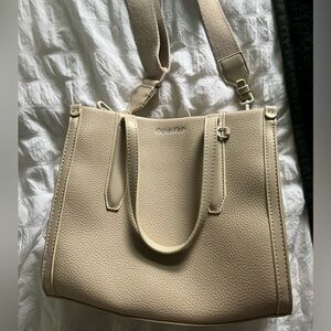 Cream and tan leather handbag with crossbody strap #handbag